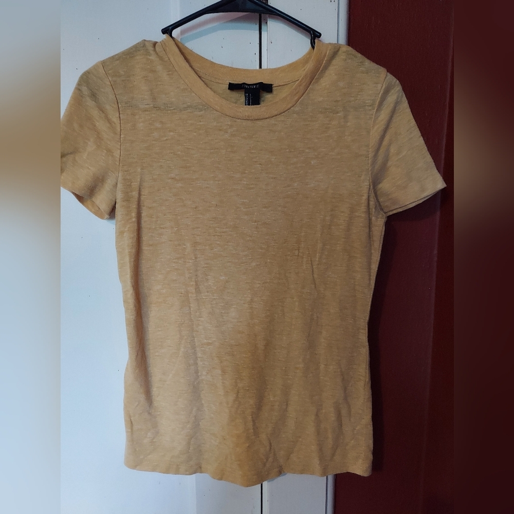 Gold tee forever 21